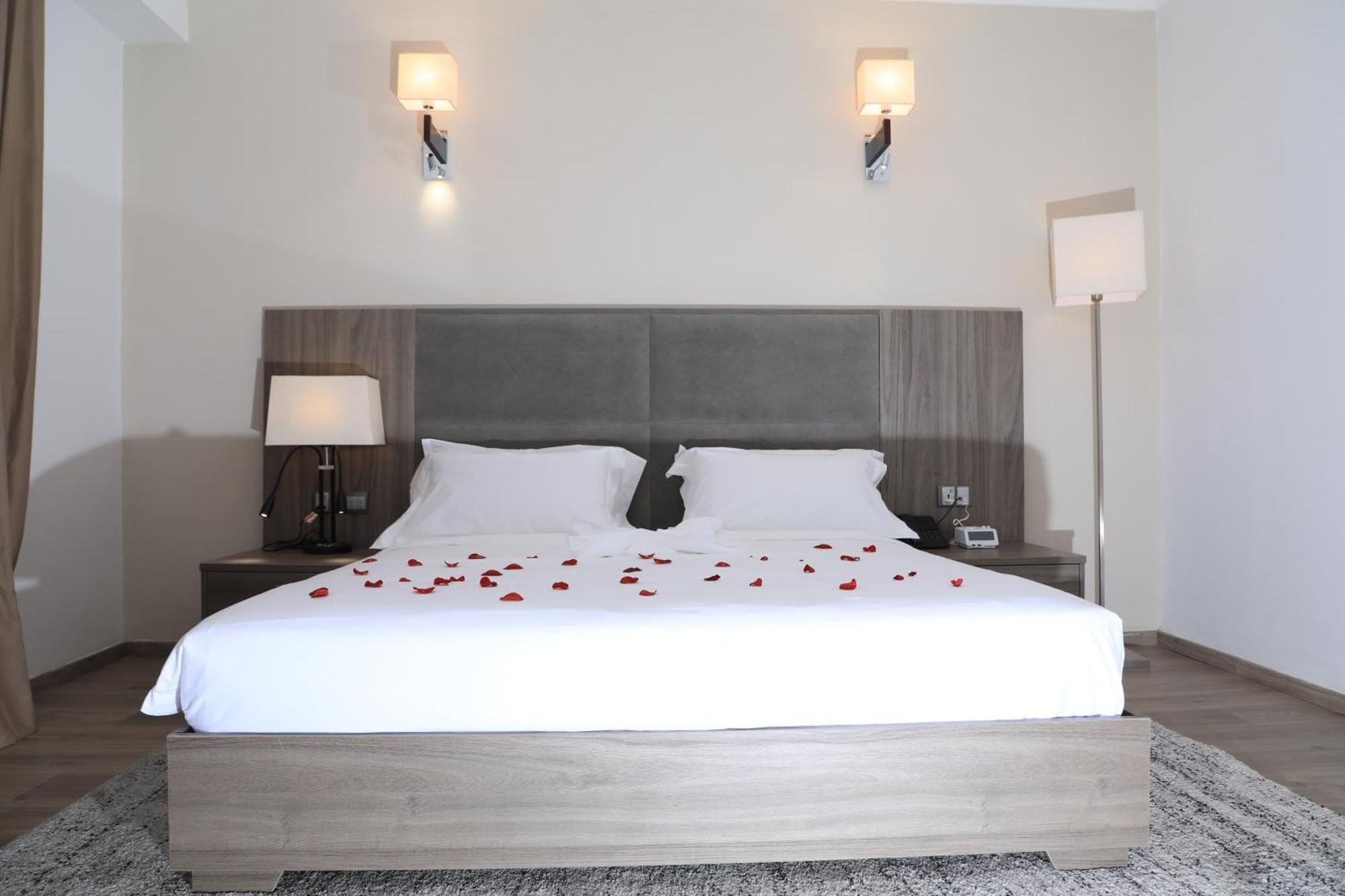 Th Bonroyal Hotel Аддис-Абеба Экстерьер фото